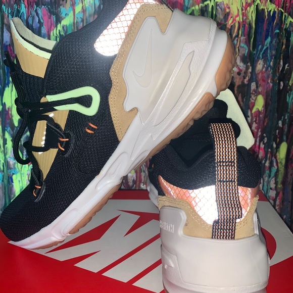 Nike’s - Picture 2 of 3